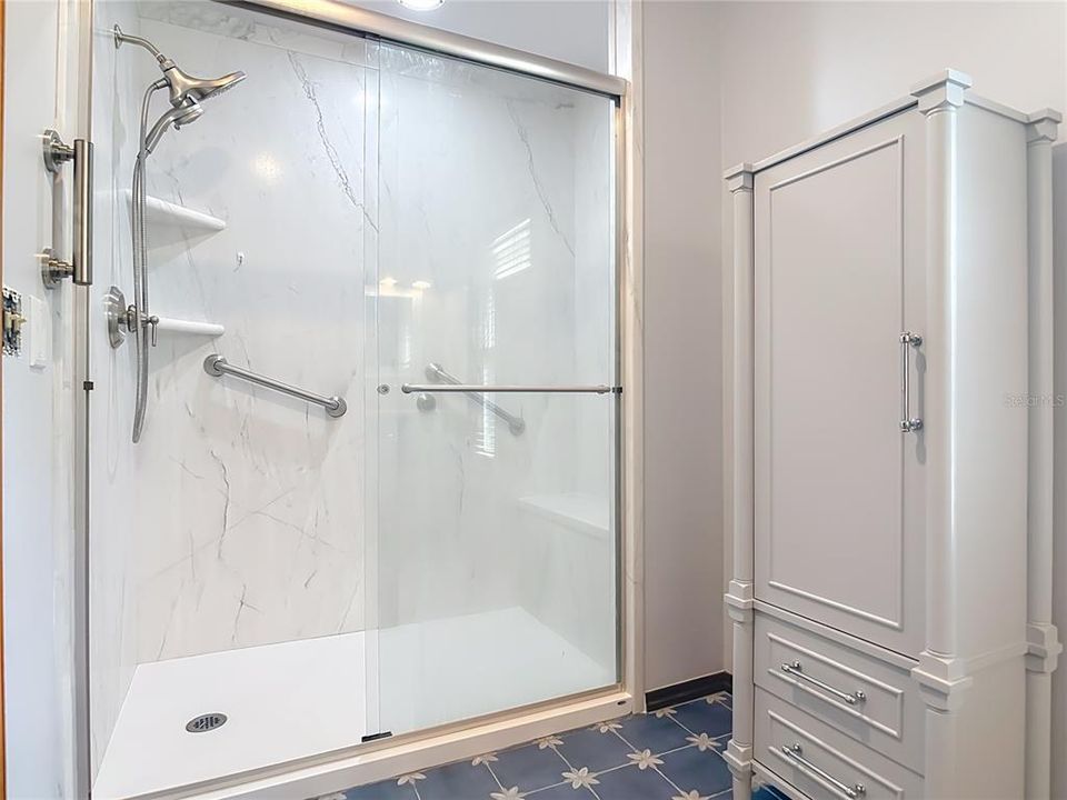 For Sale: $535,000 (4 beds, 2 baths, 2662 Square Feet)
