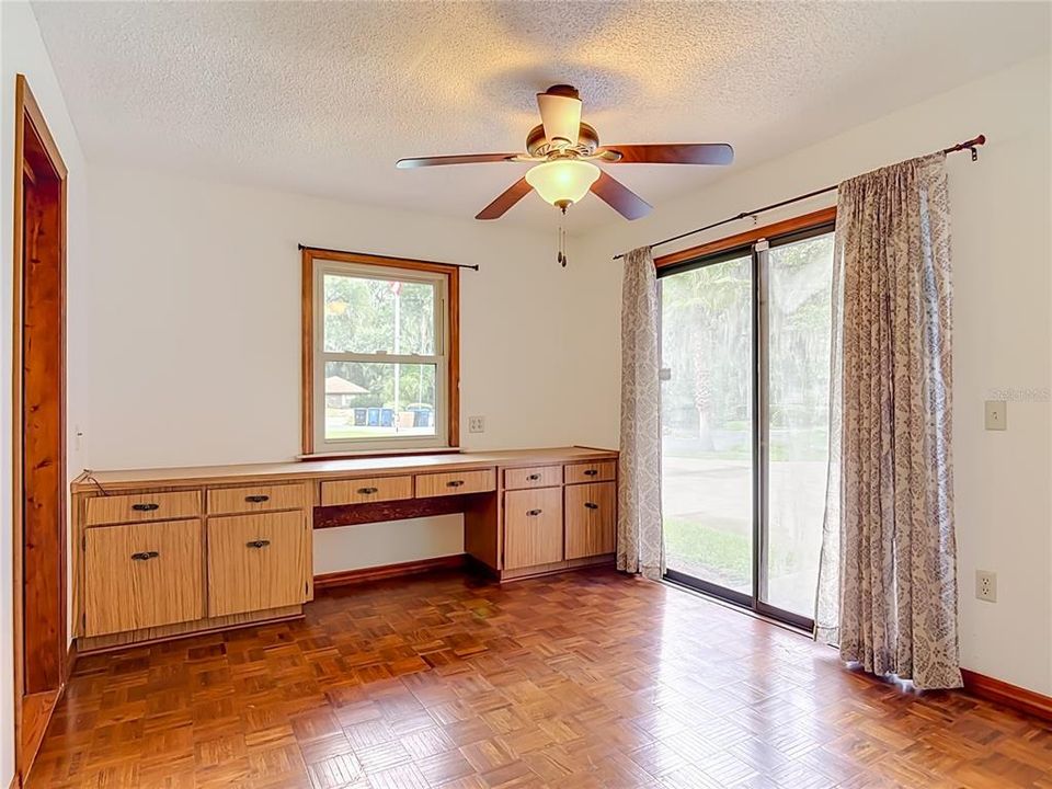 For Sale: $535,000 (4 beds, 2 baths, 2662 Square Feet)
