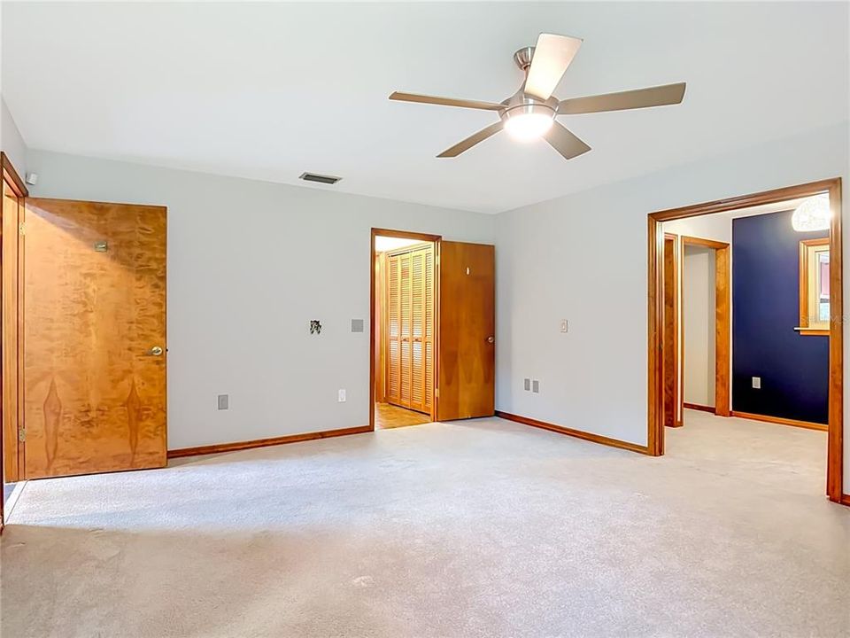 For Sale: $535,000 (4 beds, 2 baths, 2662 Square Feet)
