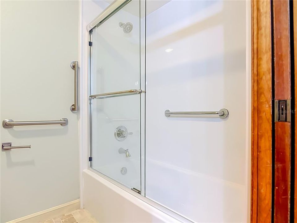 For Sale: $535,000 (4 beds, 2 baths, 2662 Square Feet)