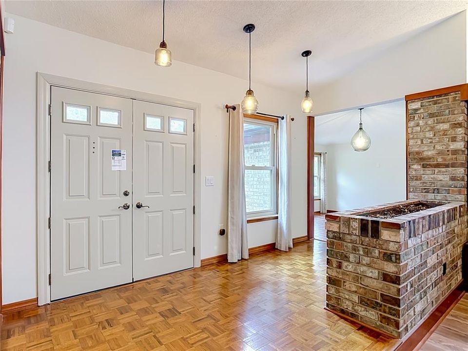 For Sale: $535,000 (4 beds, 2 baths, 2662 Square Feet)
