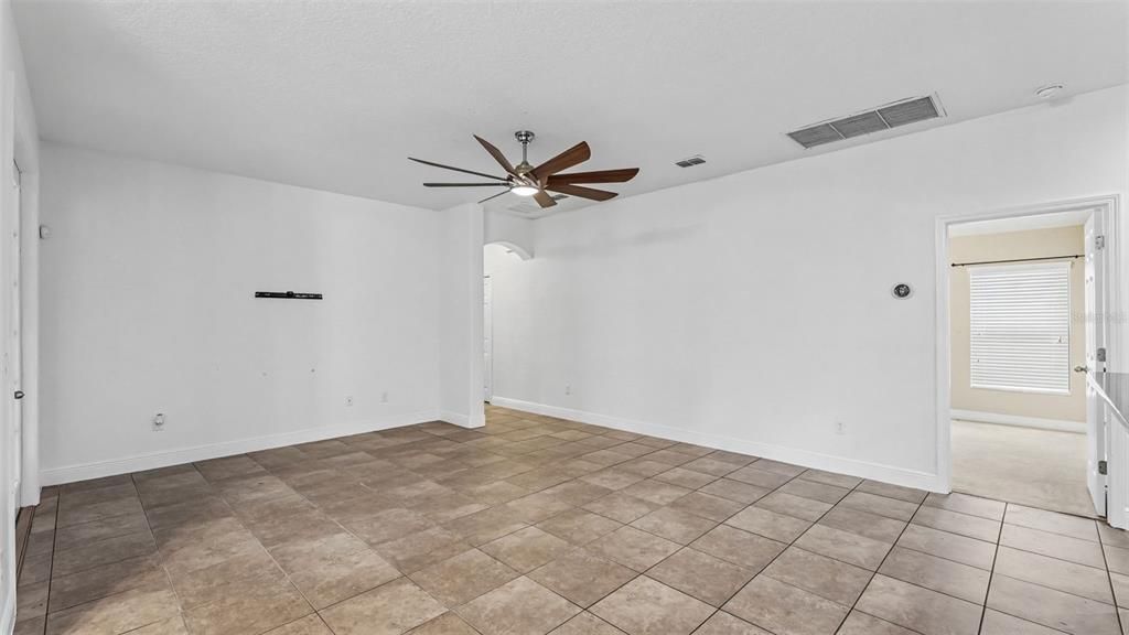For Sale: $475,000 (4 beds, 3 baths, 3125 Square Feet)
