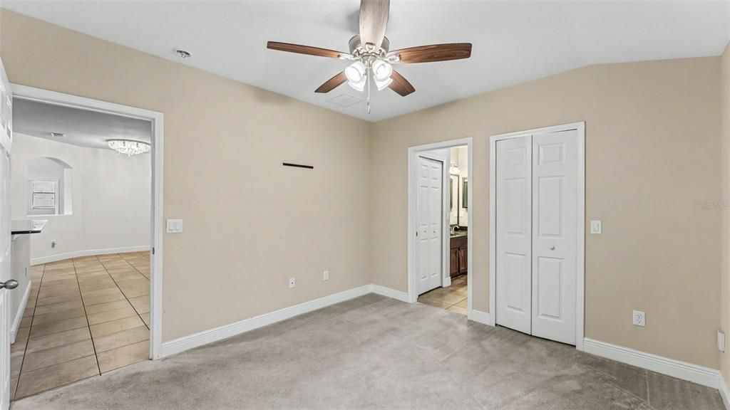 For Sale: $475,000 (4 beds, 3 baths, 3125 Square Feet)