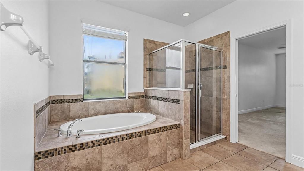 For Sale: $475,000 (4 beds, 3 baths, 3125 Square Feet)