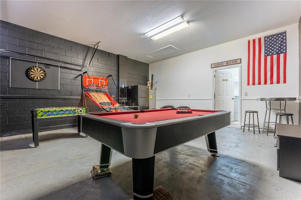 Activo con contrato: $399,000 (5 camas, 3 baños, 2345 Pies cuadrados)