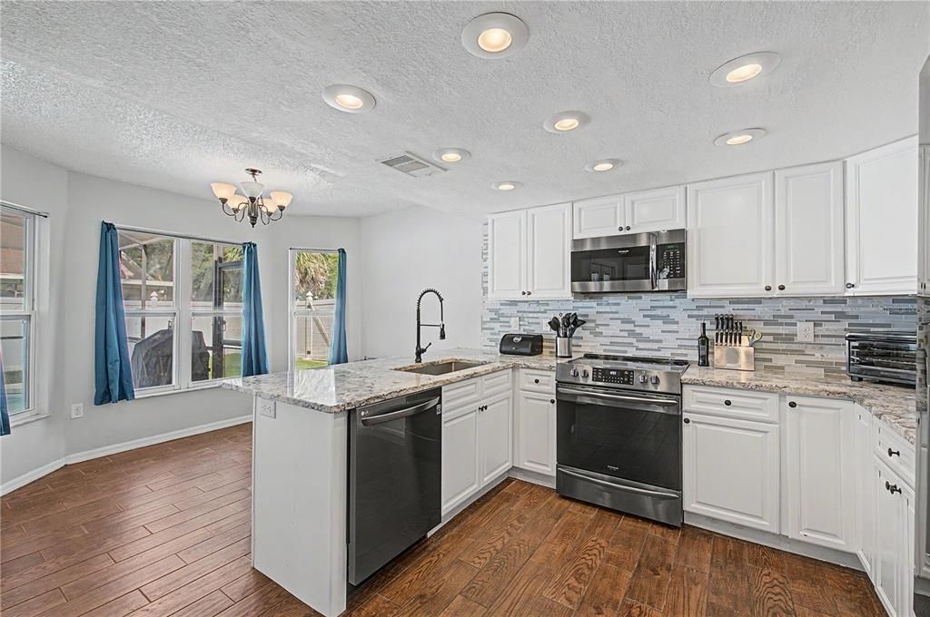 待售: $379,000 (3 贝兹, 2 浴室, 1518 平方英尺)