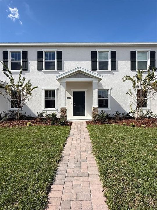 For Rent: $2,500 (3 beds, 2 baths, 1615 Square Feet)