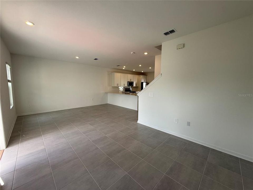 For Rent: $2,500 (3 beds, 2 baths, 1615 Square Feet)