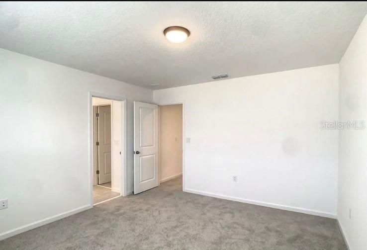 В аренду: $2,200 (3 спален, 2 ванн, 1460 Квадратных фут)