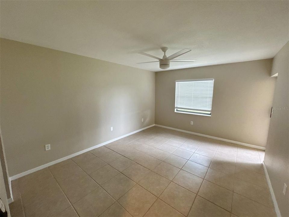 For Sale: $155,000 (2 beds, 2 baths, 1050 Square Feet)