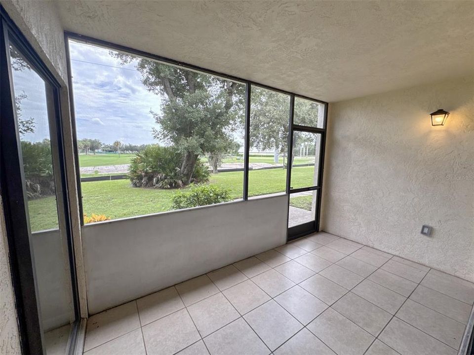For Sale: $155,000 (2 beds, 2 baths, 1050 Square Feet)