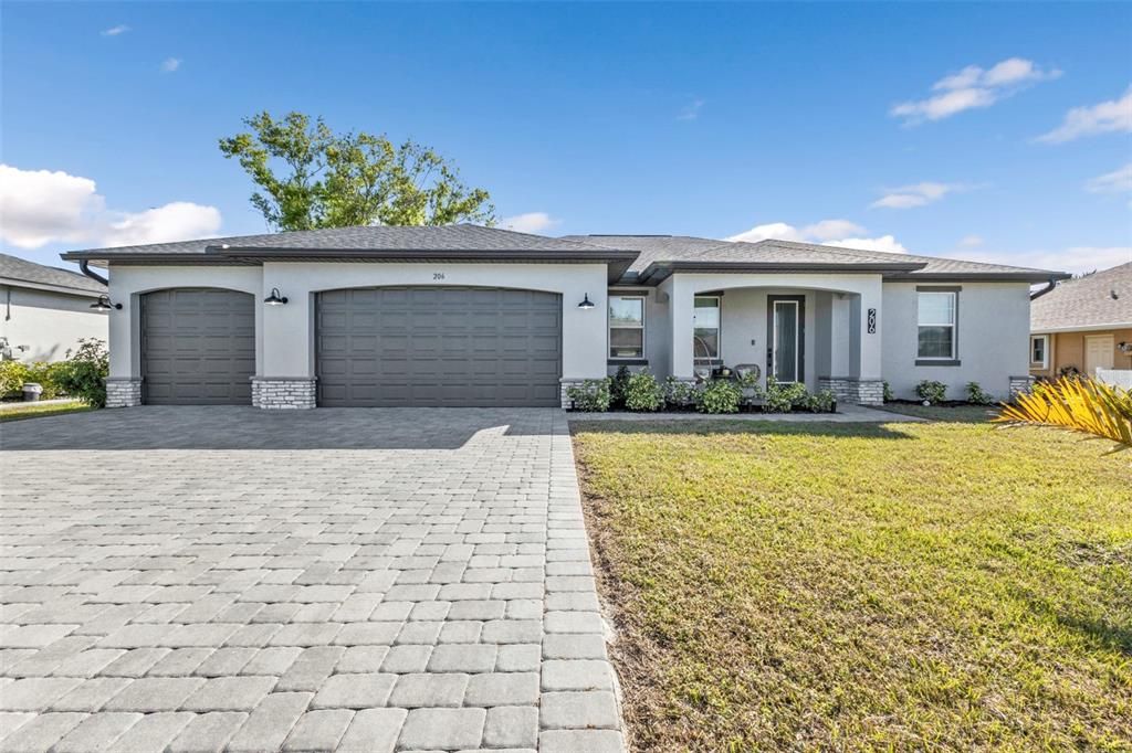 На продажу: $379,900 (4 спален, 2 ванн, 1876 Квадратных фут)