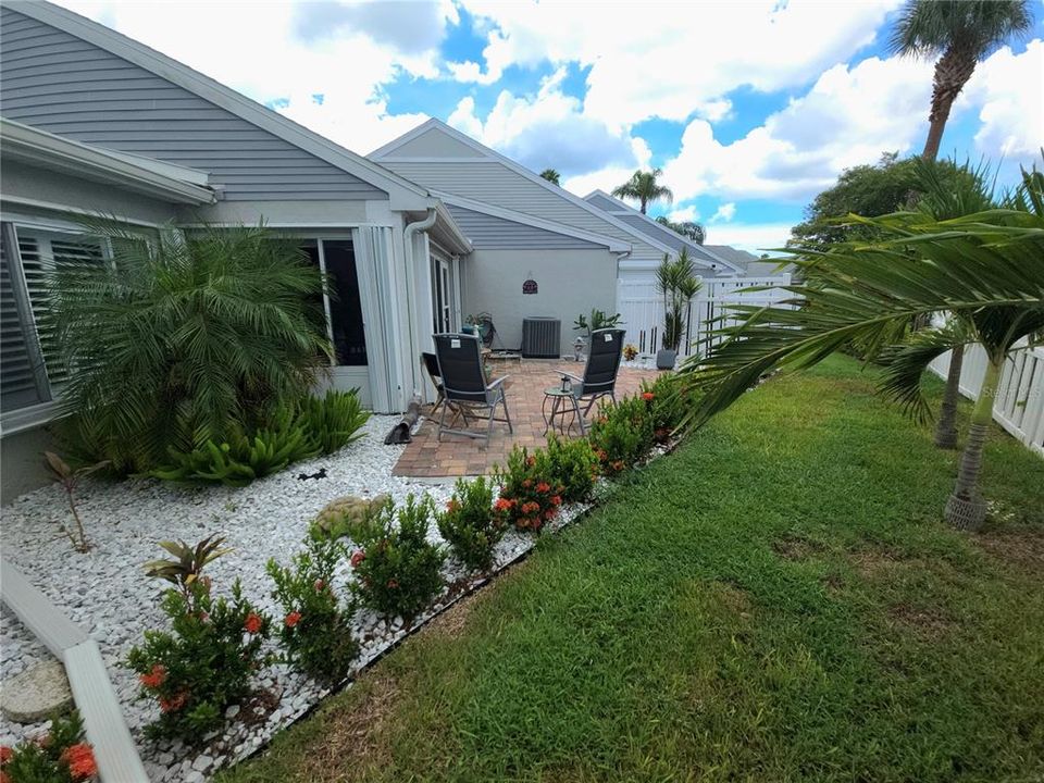 En Venta: $419,000 (3 camas, 3 baños, 1987 Pies cuadrados)