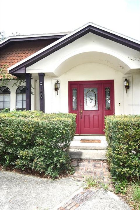 For Rent: $2,400 (3 beds, 2 baths, 1836 Square Feet)