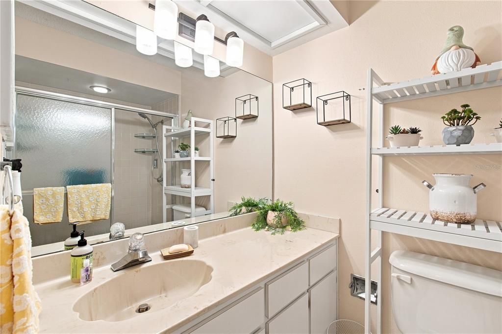 For Sale: $269,000 (2 beds, 2 baths, 1369 Square Feet)