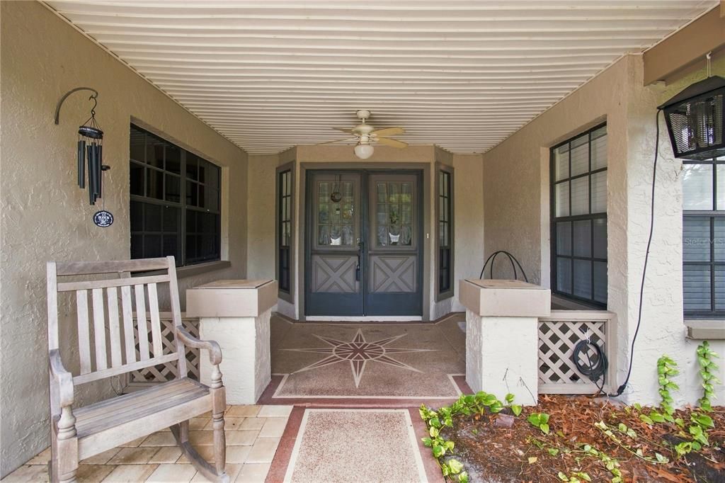 For Sale: $269,000 (2 beds, 2 baths, 1369 Square Feet)