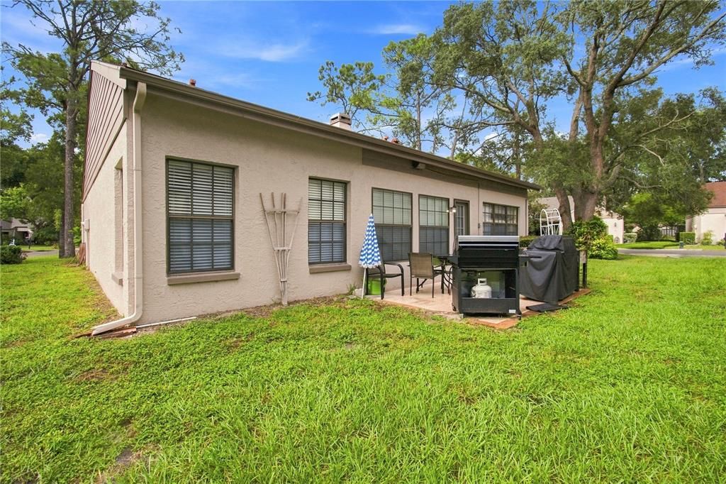 For Sale: $269,000 (2 beds, 2 baths, 1369 Square Feet)
