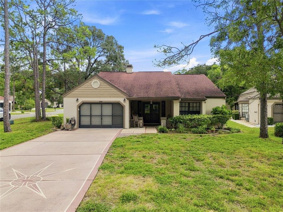 For Sale: $269,000 (2 beds, 2 baths, 1369 Square Feet)