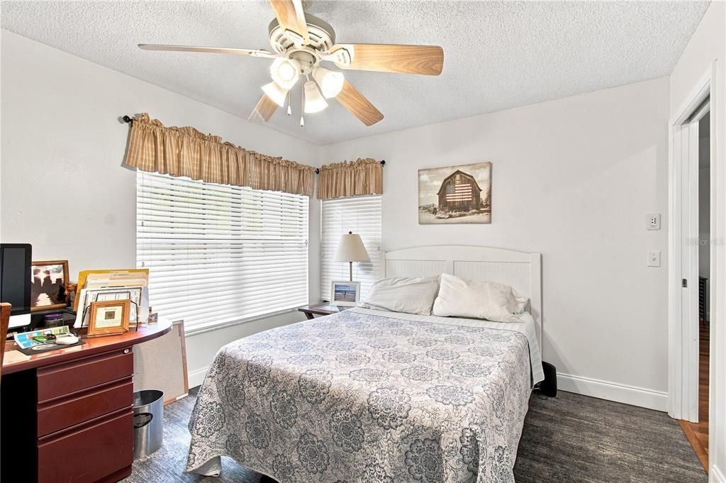 For Sale: $269,000 (2 beds, 2 baths, 1369 Square Feet)