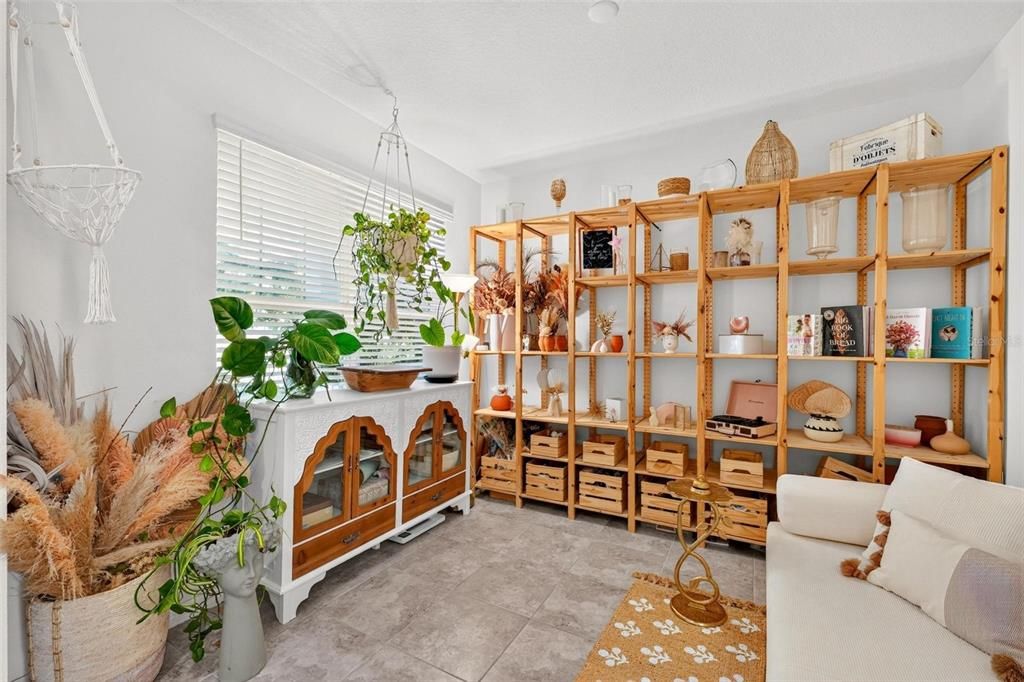 For Sale: $410,000 (3 beds, 2 baths, 1868 Square Feet)