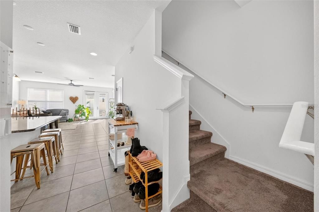For Sale: $410,000 (3 beds, 2 baths, 1868 Square Feet)