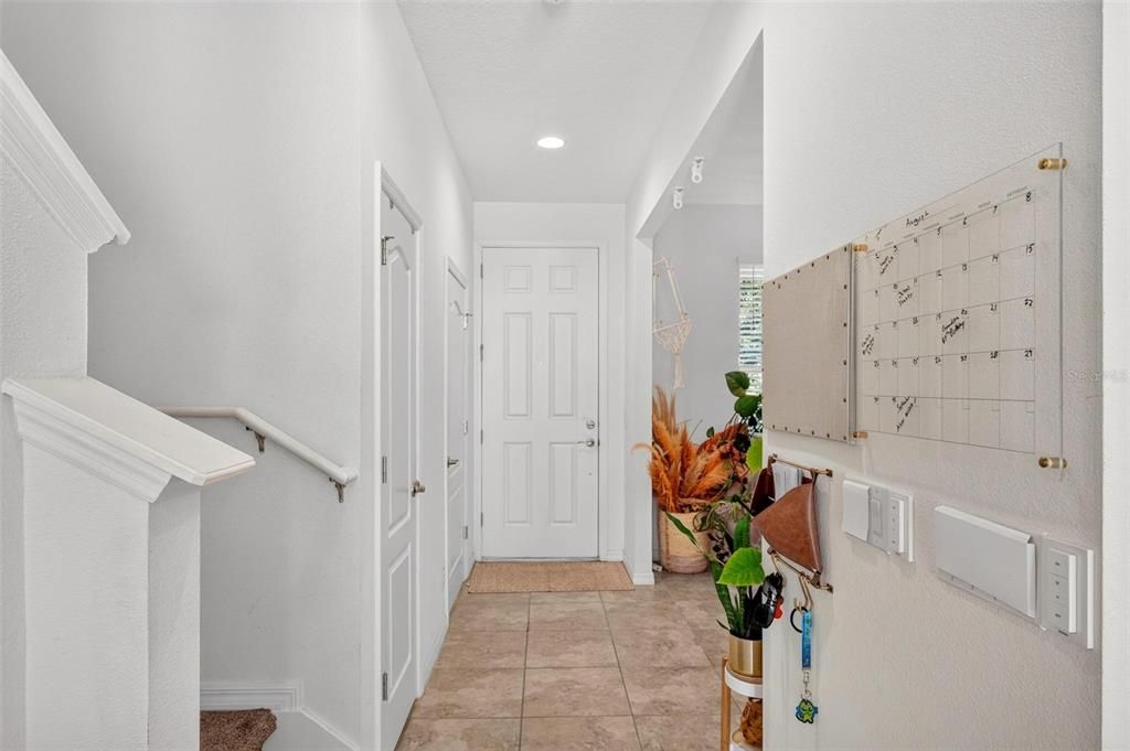 For Sale: $410,000 (3 beds, 2 baths, 1868 Square Feet)