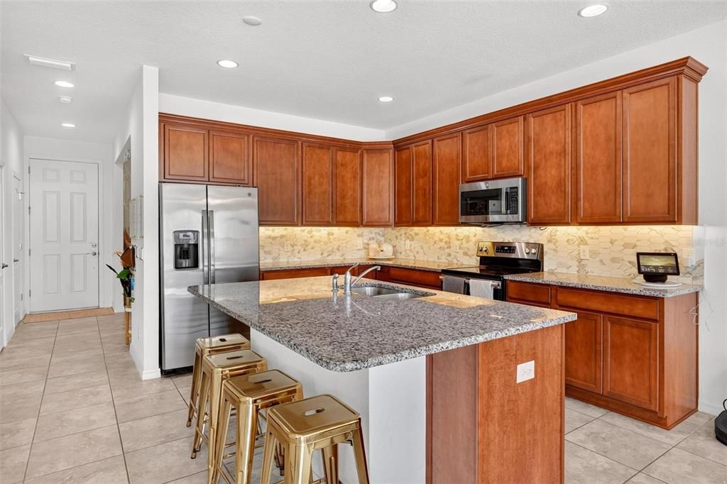 For Sale: $410,000 (3 beds, 2 baths, 1868 Square Feet)