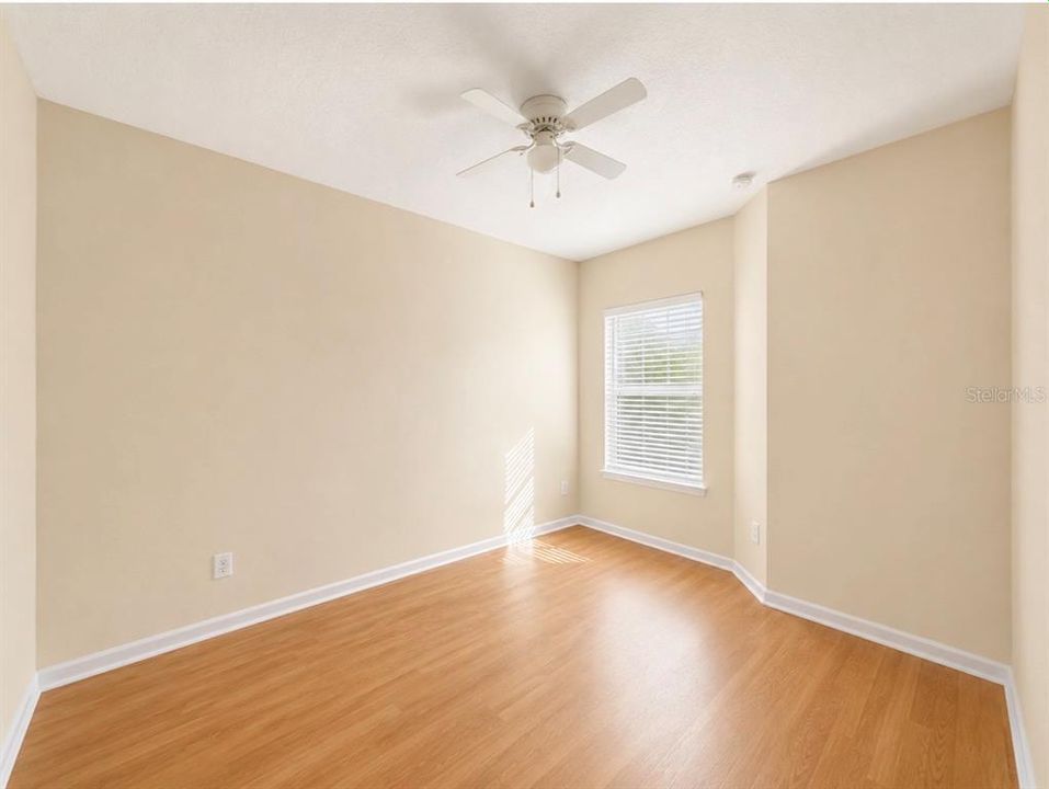 For Rent: $2,200 (3 beds, 2 baths, 1455 Square Feet)