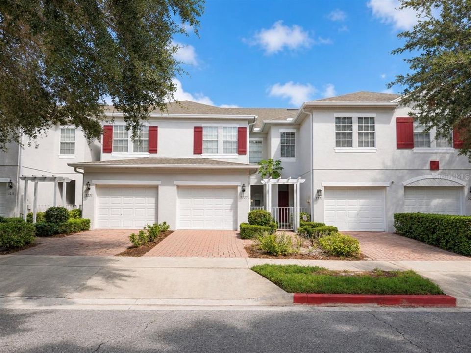 For Rent: $2,200 (3 beds, 2 baths, 1455 Square Feet)