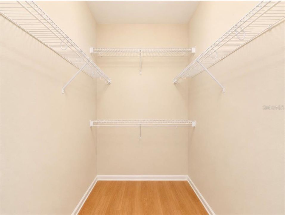 For Rent: $2,200 (3 beds, 2 baths, 1455 Square Feet)