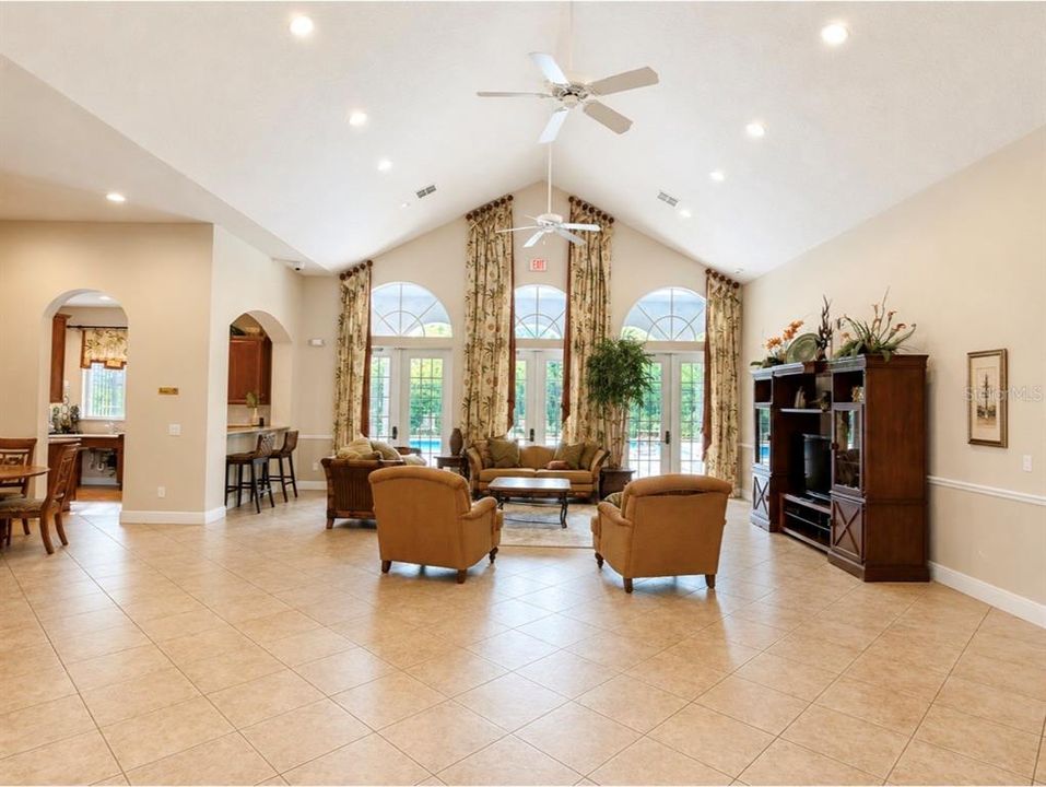 For Rent: $2,200 (3 beds, 2 baths, 1455 Square Feet)