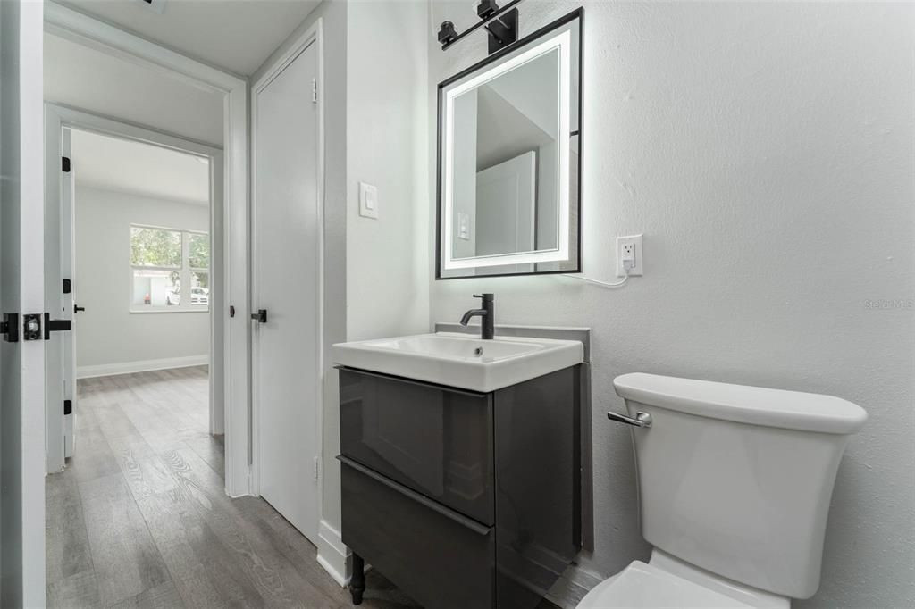 For Sale: $349,900 (4 beds, 2 baths, 1247 Square Feet)