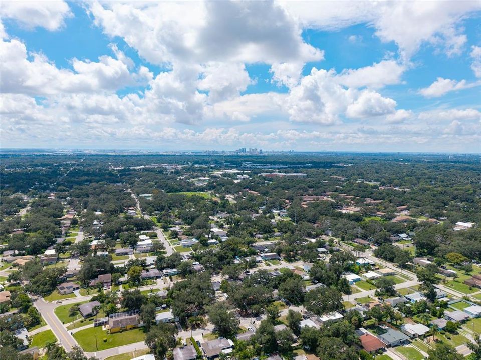 For Sale: $349,900 (4 beds, 2 baths, 1247 Square Feet)