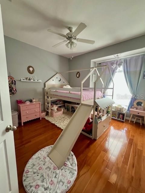 En Venta: $295,000 (3 camas, 2 baños, 1815 Pies cuadrados)