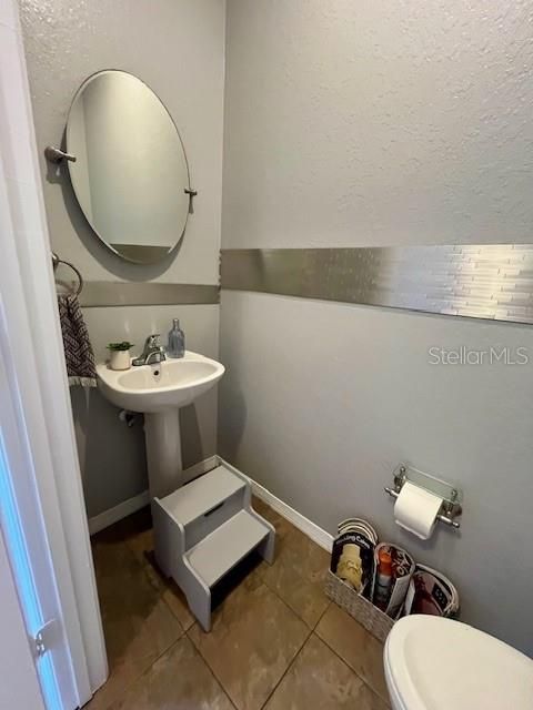 En Venta: $295,000 (3 camas, 2 baños, 1815 Pies cuadrados)