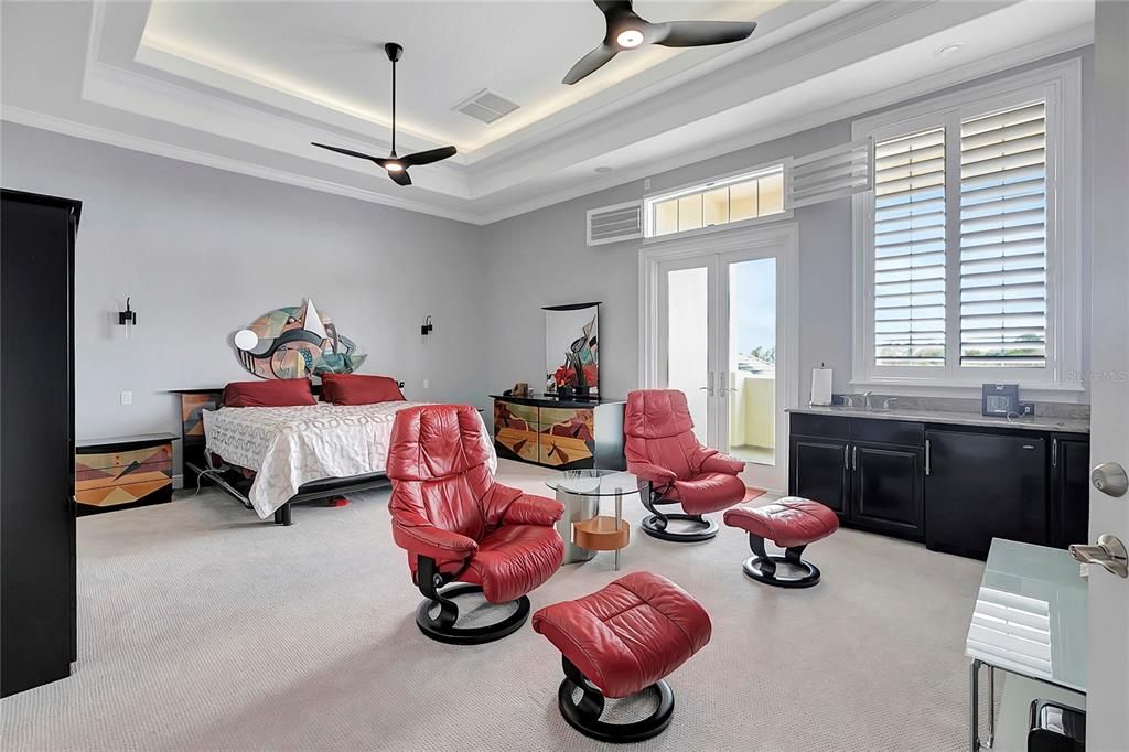 For Sale: $1,999,999 (4 beds, 6 baths, 7264 Square Feet)
