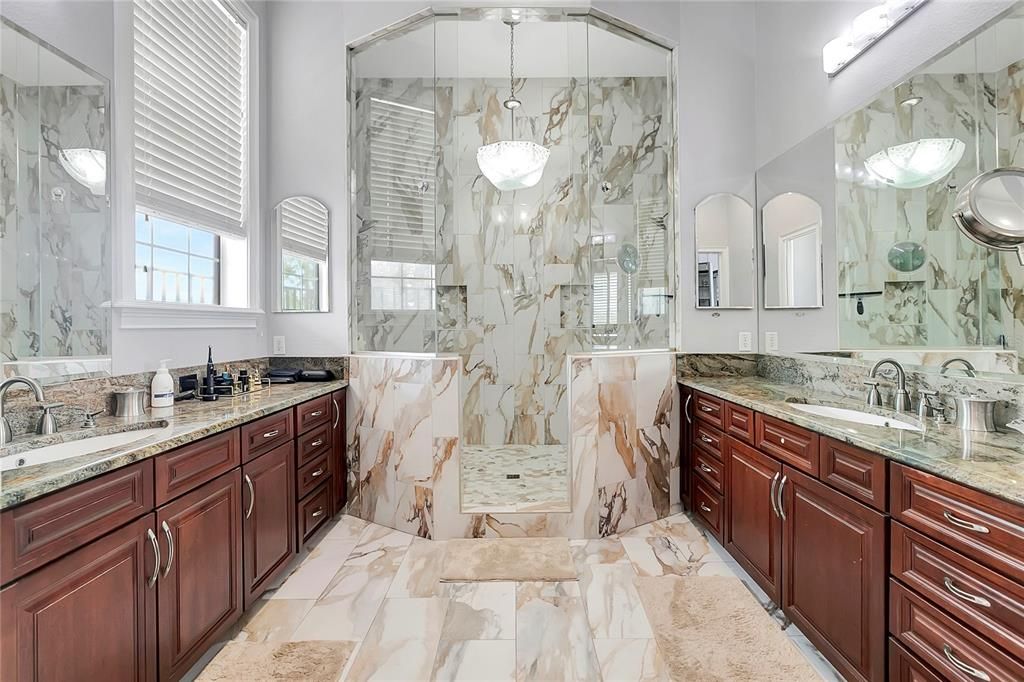 For Sale: $1,999,999 (4 beds, 6 baths, 7264 Square Feet)
