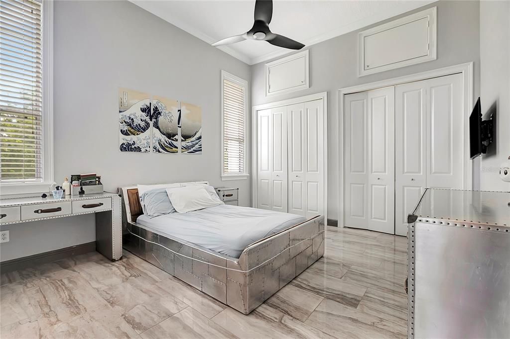 For Sale: $1,999,999 (4 beds, 6 baths, 7264 Square Feet)