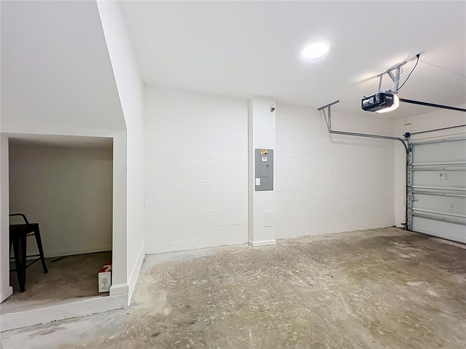 For Sale: $448,900 (4 beds, 3 baths, 1823 Square Feet)