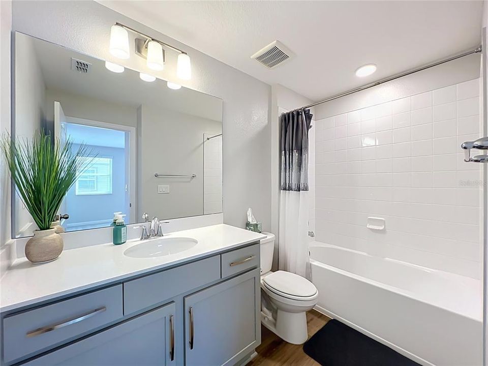 For Sale: $448,900 (4 beds, 3 baths, 1823 Square Feet)