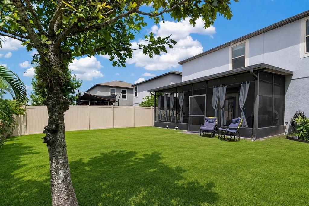 For Sale: $384,900 (5 beds, 2 baths, 2264 Square Feet)