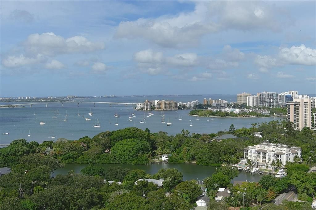 En Venta: $320,000 (3 camas, 2 baños, 1389 Pies cuadrados)