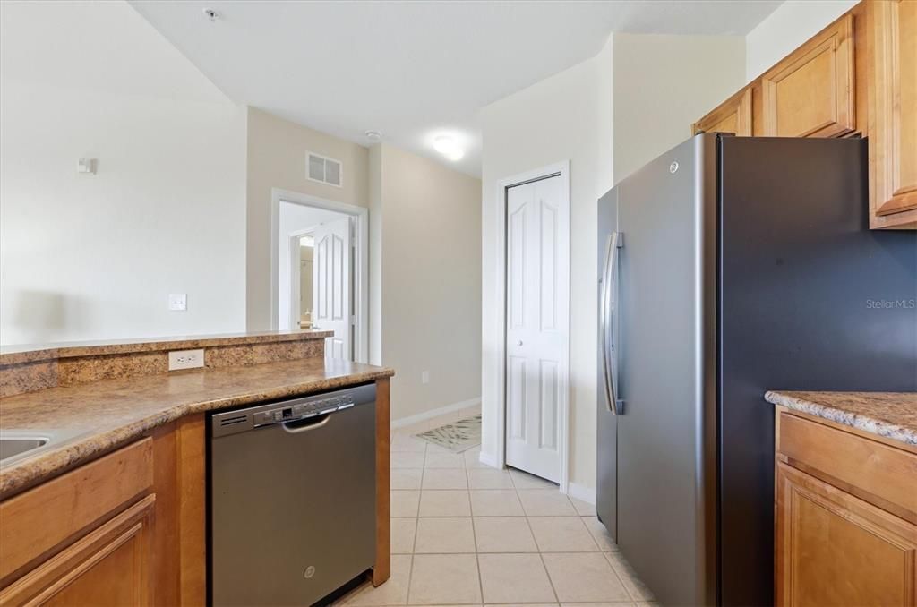 En Venta: $320,000 (3 camas, 2 baños, 1389 Pies cuadrados)
