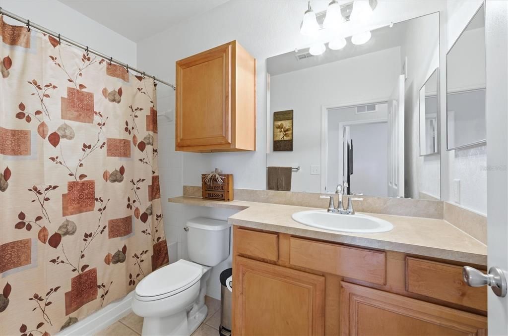 En Venta: $320,000 (3 camas, 2 baños, 1389 Pies cuadrados)