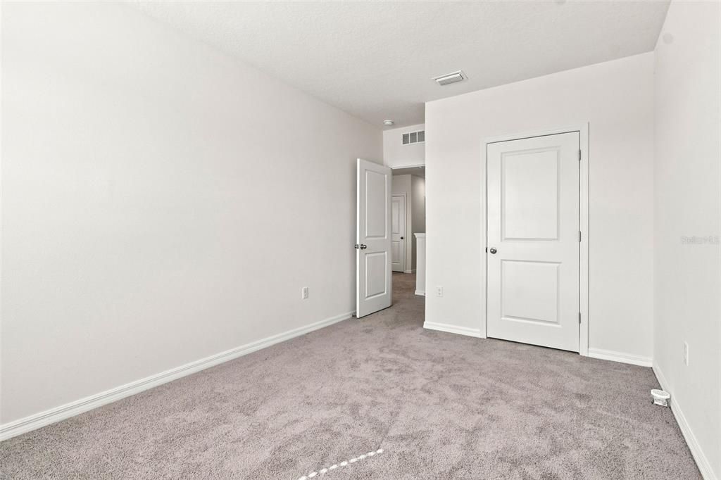 For Rent: $2,400 (4 beds, 2 baths, 2260 Square Feet)