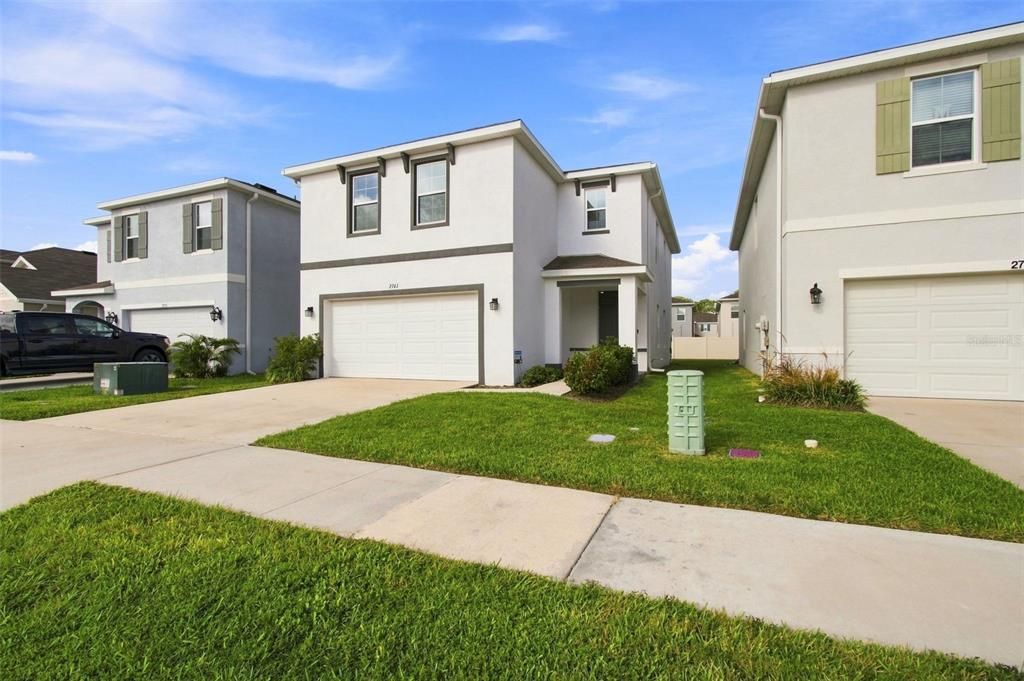 For Rent: $2,400 (4 beds, 2 baths, 2260 Square Feet)