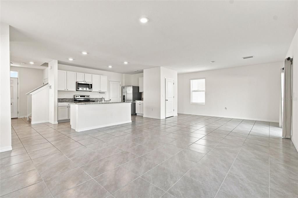 For Rent: $2,400 (4 beds, 2 baths, 2260 Square Feet)