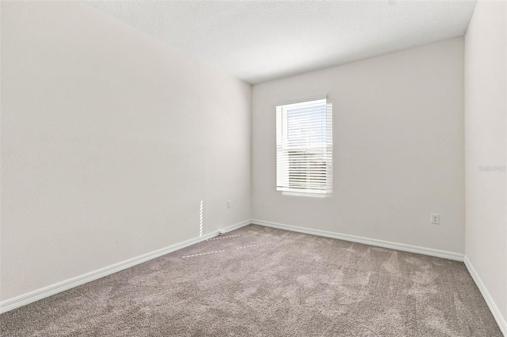 For Rent: $2,400 (4 beds, 2 baths, 2260 Square Feet)