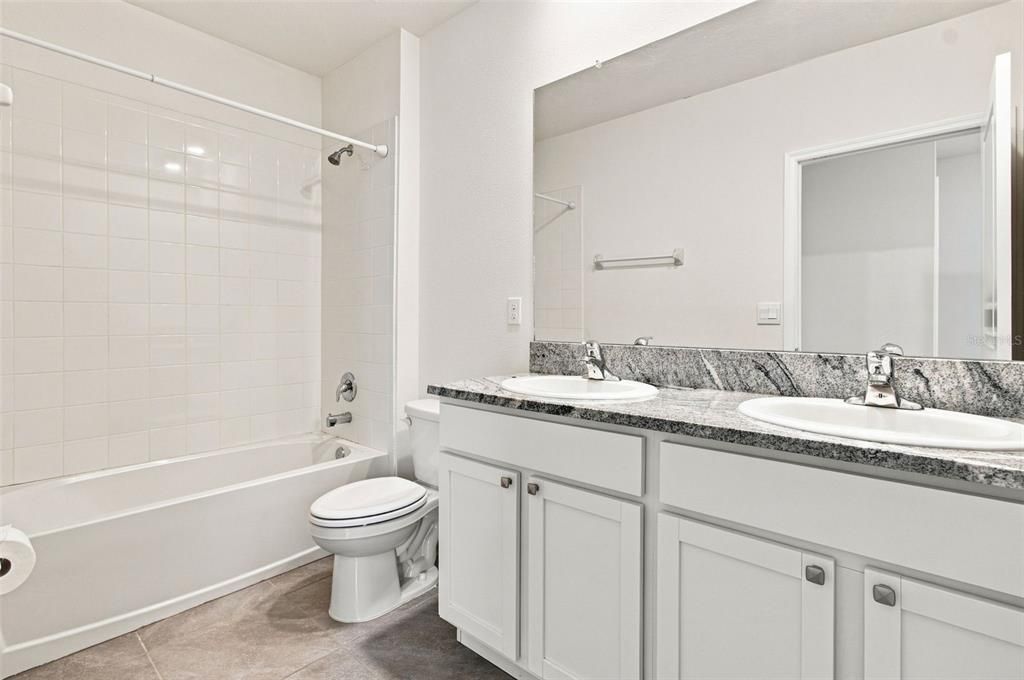 For Rent: $2,400 (4 beds, 2 baths, 2260 Square Feet)