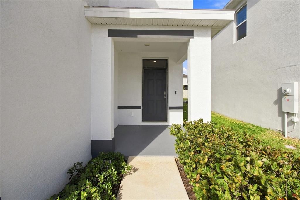 For Rent: $2,400 (4 beds, 2 baths, 2260 Square Feet)
